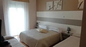 La Gioiosa 3* Римини